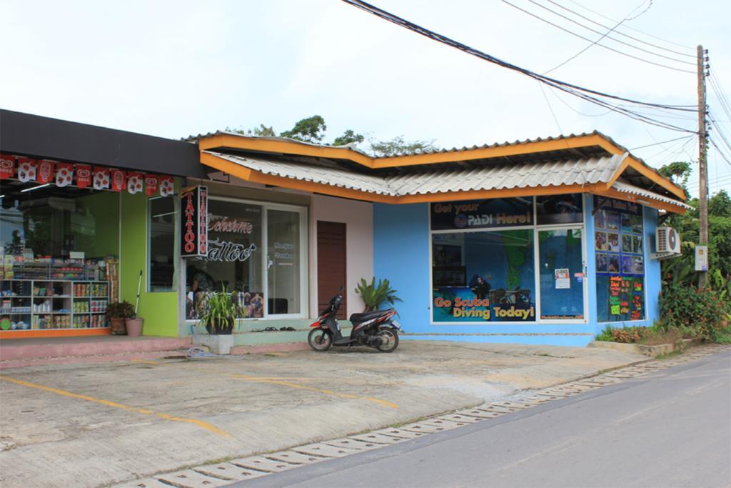 Phuket Muay Thai House Chalong Exterior photo