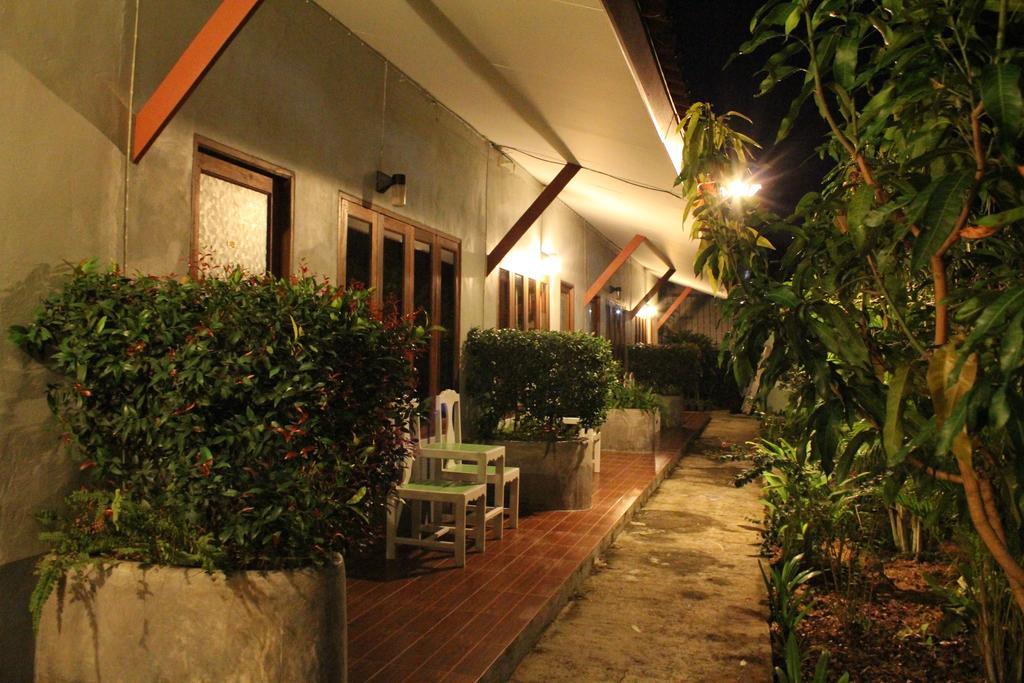 Phuket Muay Thai House Chalong Exterior photo