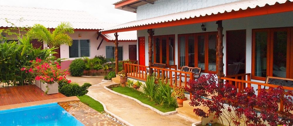 Phuket Muay Thai House Chalong Exterior photo